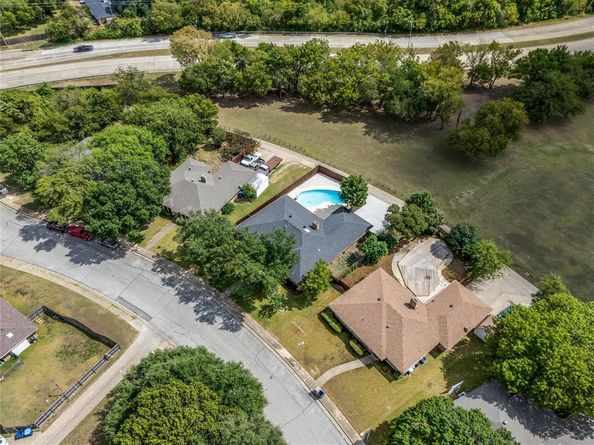 642  Ray Avenue , DeSoto Texas 75115