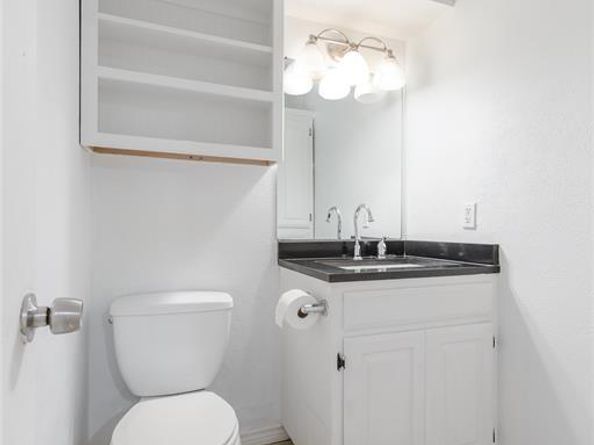 642  Ray Avenue , DeSoto Texas 75115