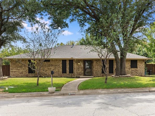 642  Ray Avenue , DeSoto Texas 75115