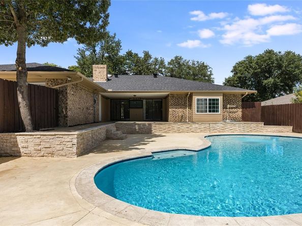 642  Ray Avenue , DeSoto Texas 75115