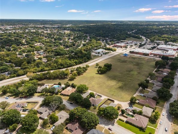 642  Ray Avenue , DeSoto Texas 75115