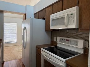 6723  Eastridge Drive  109, Dallas Texas 75231