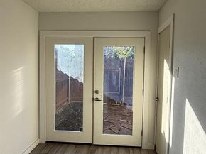 6723  Eastridge Drive  109, Dallas Texas 75231