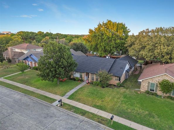 3805  Downs Way , Garland Texas 75040