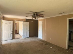 2503  Lyola Street , Dallas Texas 75241