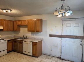 2503  Lyola Street , Dallas Texas 75241