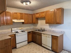 2503  Lyola Street , Dallas Texas 75241