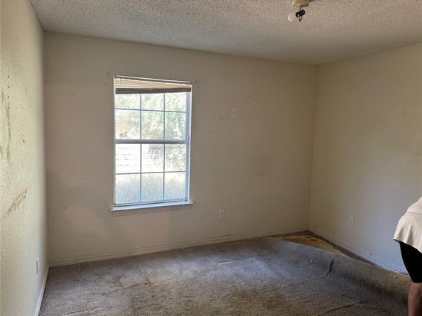 2503  Lyola Street , Dallas Texas 75241
