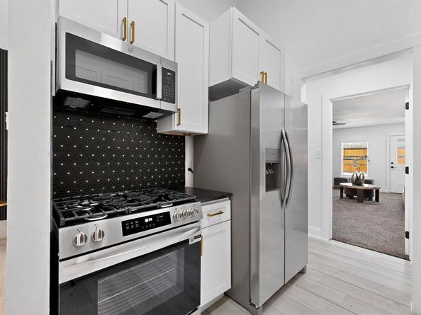 455  Chestnut Lane , DeSoto Texas 75115