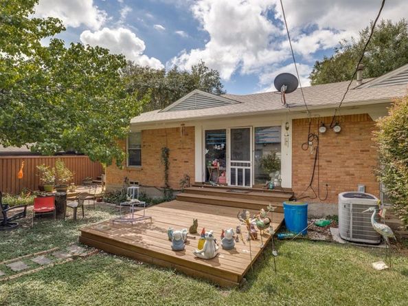 9521  Ash Creek Drive , Dallas Texas 75228