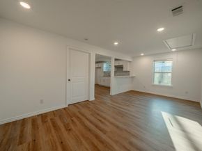 3412 E Illinois Avenue , Dallas Texas 75216