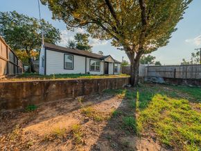 3412 E Illinois Avenue , Dallas Texas 75216