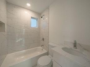 3412 E Illinois Avenue , Dallas Texas 75216