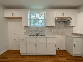 3412 E Illinois Avenue , Dallas Texas 75216