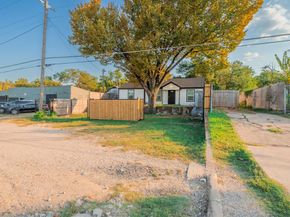 3412 E Illinois Avenue , Dallas Texas 75216