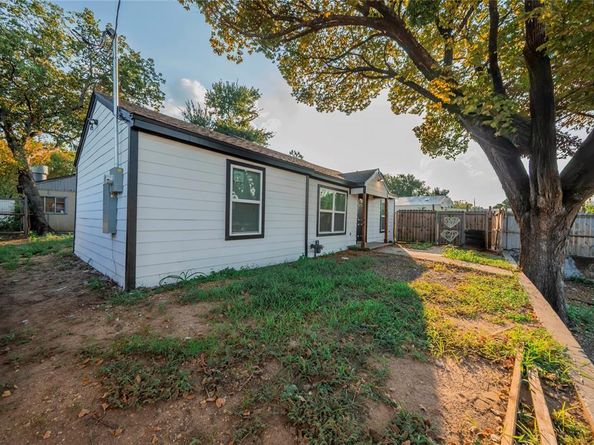 3412 E Illinois Avenue , Dallas Texas 75216