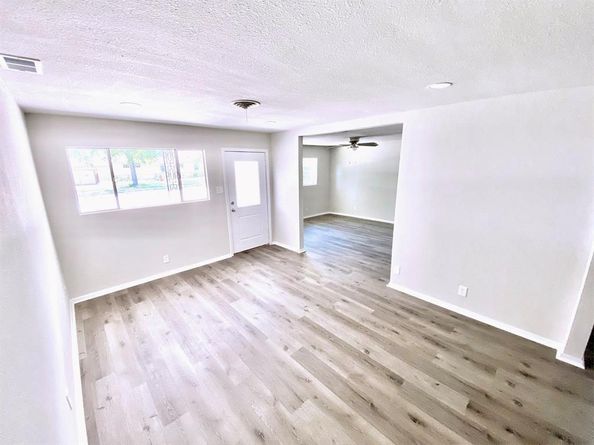 4808  Curzon Avenue , Fort Worth Texas 76107