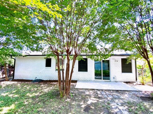 4808  Curzon Avenue , Fort Worth Texas 76107