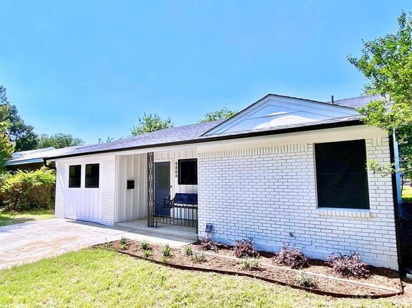 4808  Curzon Avenue , Fort Worth Texas 76107