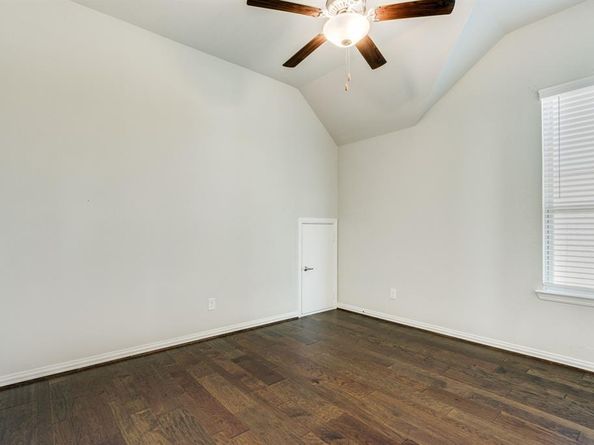1712  Brookridge Path , Lewisville Texas 75010