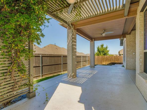 1712  Brookridge Path , Lewisville Texas 75010