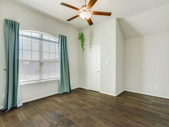 1712  Brookridge Path , Lewisville Texas 75010