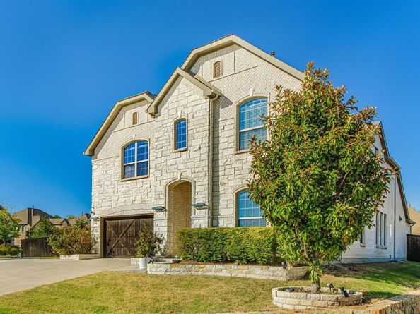 1712  Brookridge Path , Lewisville Texas 75010