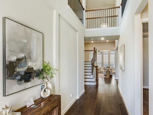 1712  Brookridge Path , Lewisville Texas 75010