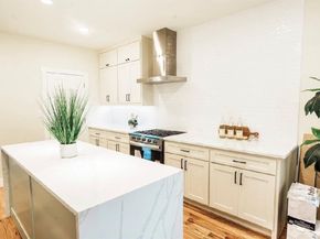 627 S Willomet Avenue , Dallas Texas 75208