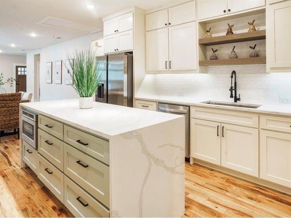 627 S Willomet Avenue , Dallas Texas 75208