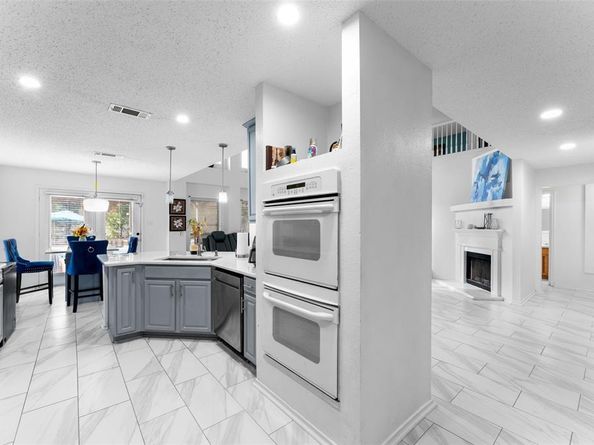6408  Wolf Creek Court , Arlington Texas 76018