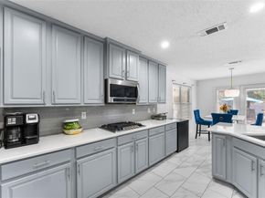 6408  Wolf Creek Court , Arlington Texas 76018