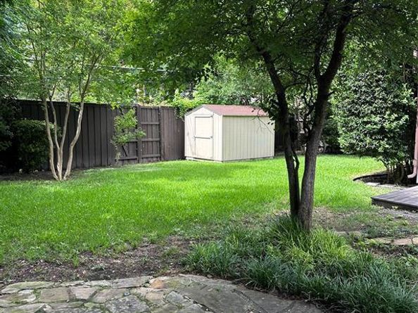 10329  Lake Gardens Drive , Dallas Texas 75218