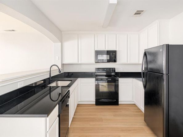 10276  Darkwood Drive , Frisco Texas 75035