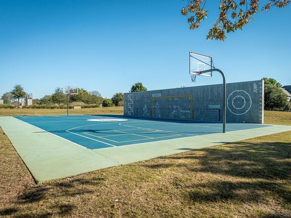 10276  Darkwood Drive , Frisco Texas 75035