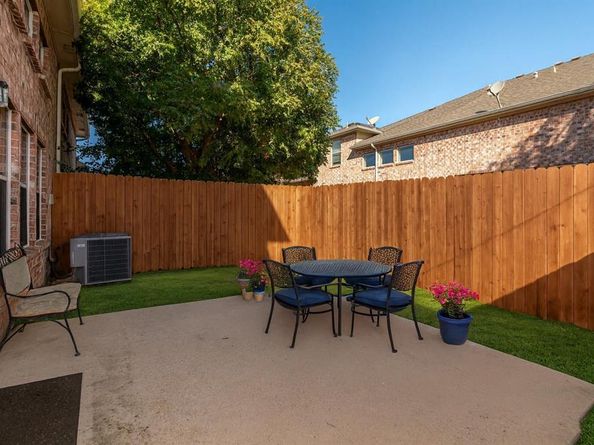 10276  Darkwood Drive , Frisco Texas 75035