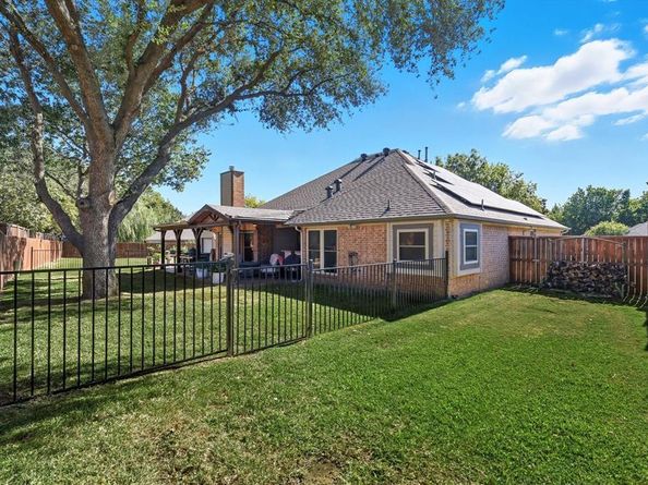 2106  Driskell Drive , Corinth Texas 76210
