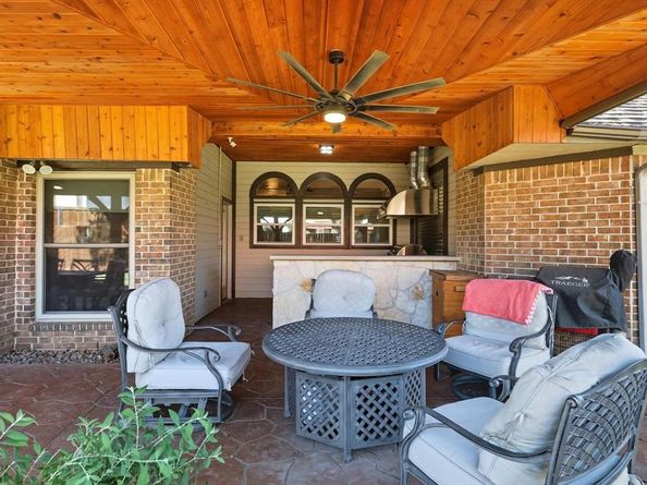 2106  Driskell Drive , Corinth Texas 76210