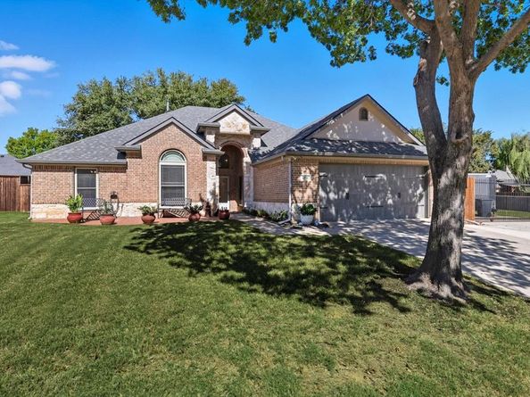2106  Driskell Drive , Corinth Texas 76210
