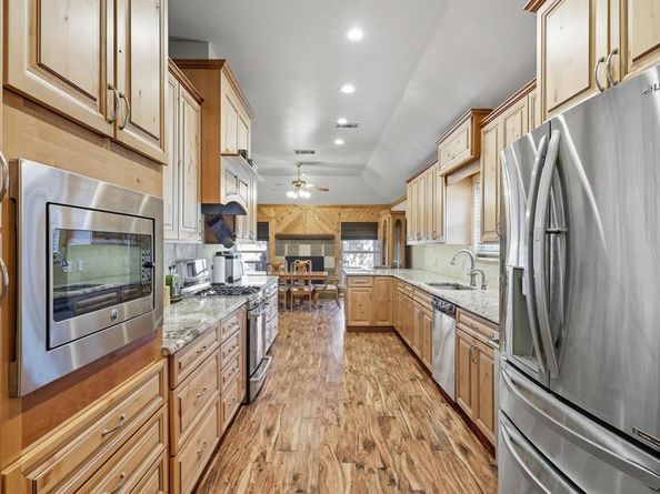 2106  Driskell Drive , Corinth Texas 76210