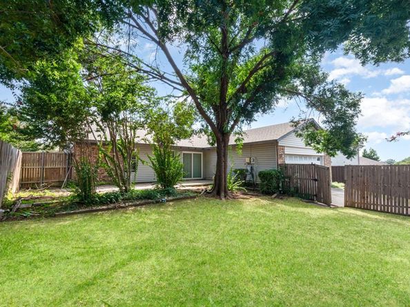 1609  Hartford Drive , Carrollton Texas 75007