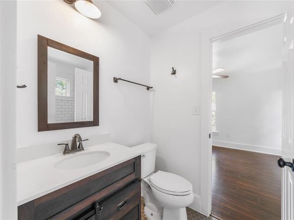 1014 W Arlington Avenue , Fort Worth Texas 76110