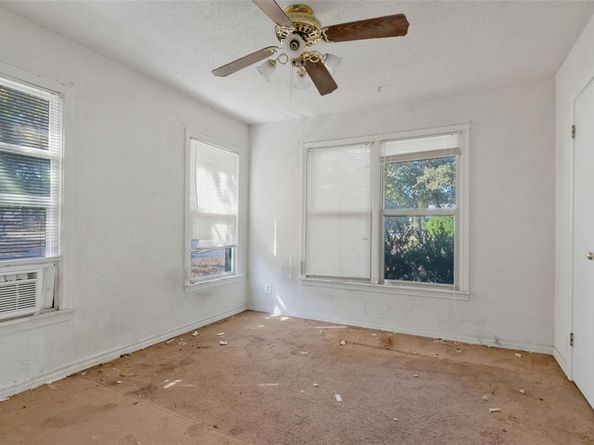 720  Thersa Drive , River Oaks Texas 76114