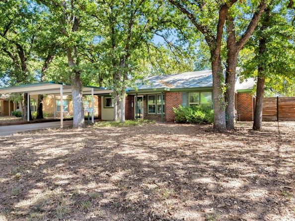 720  Thersa Drive , River Oaks Texas 76114