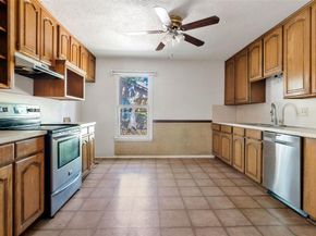 720  Thersa Drive , River Oaks Texas 76114