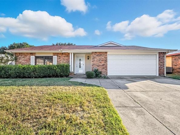 4024  Engleman Street , Fort Worth Texas 76137
