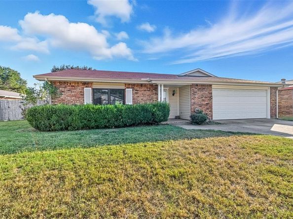 4024  Engleman Street , Fort Worth Texas 76137