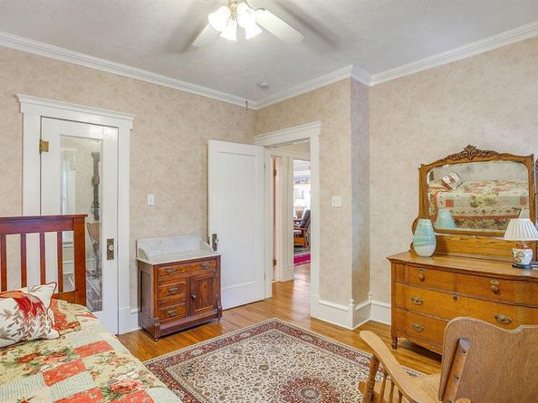 2135  Pembroke Drive , Fort Worth Texas 76110