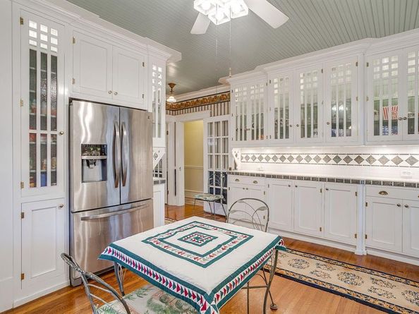 2135  Pembroke Drive , Fort Worth Texas 76110