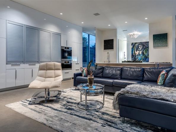 2300 N Carroll Avenue , Dallas Texas 75204